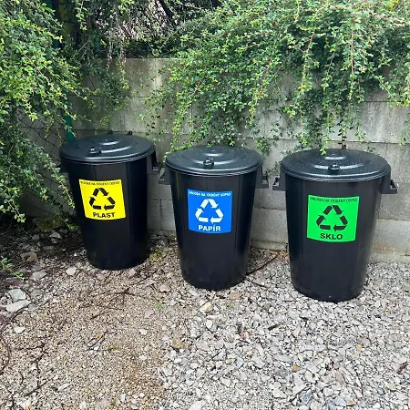 Chalupa Menany - Karlstejn Дом отдыха