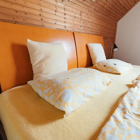 Chalupa Menany - Karlstejn * Бероун