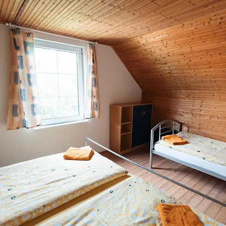 Chalupa Menany - Karlstejn Бероун