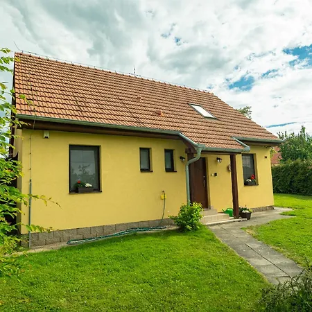 Měňany - Karlštejn