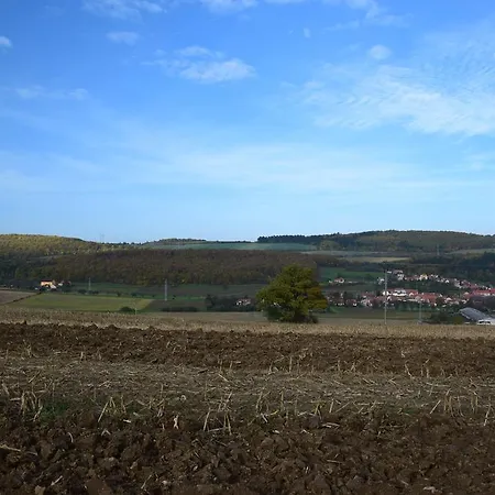 Měňany - Karlštejn