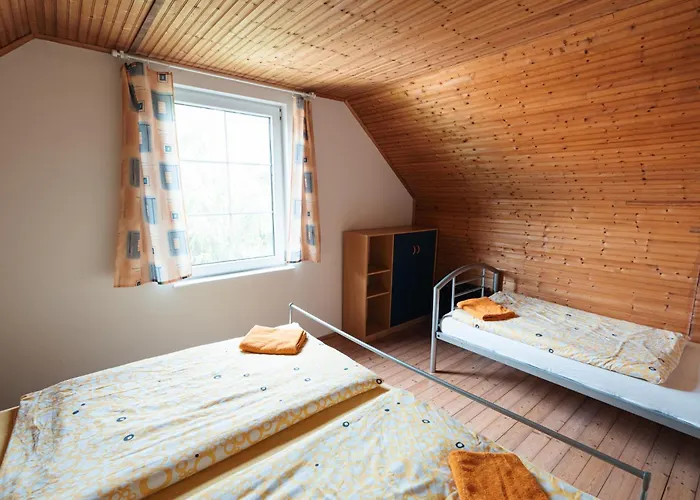 Chalupa Menany - Karlstejn Бероун